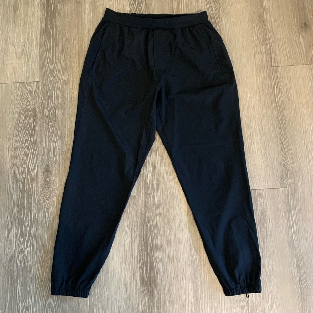 Lululemon Men's Black Jogger Pants Size Medium